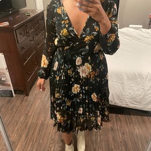 Brand: indigo rose Size: XL (fits like L)